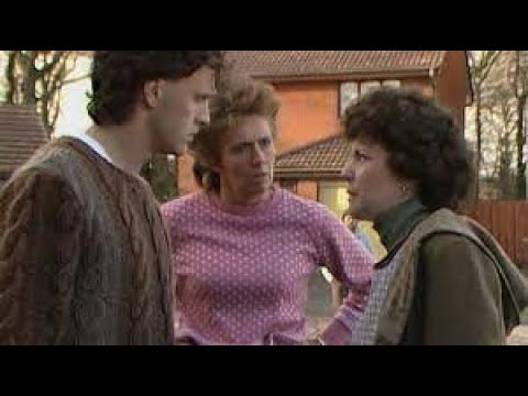 Brookside: Sheila Grant Vs. Marie Jackson - Showdown on the Close