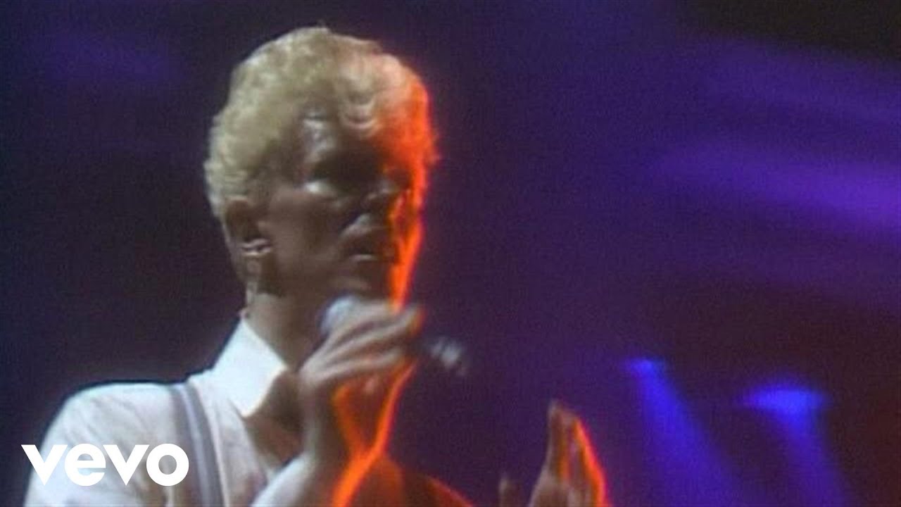 David Bowie - Cat People (From Serious Moonlight Tour)