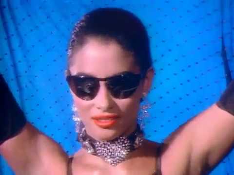 Prince and the Revolution - Kiss (Official Music Video)