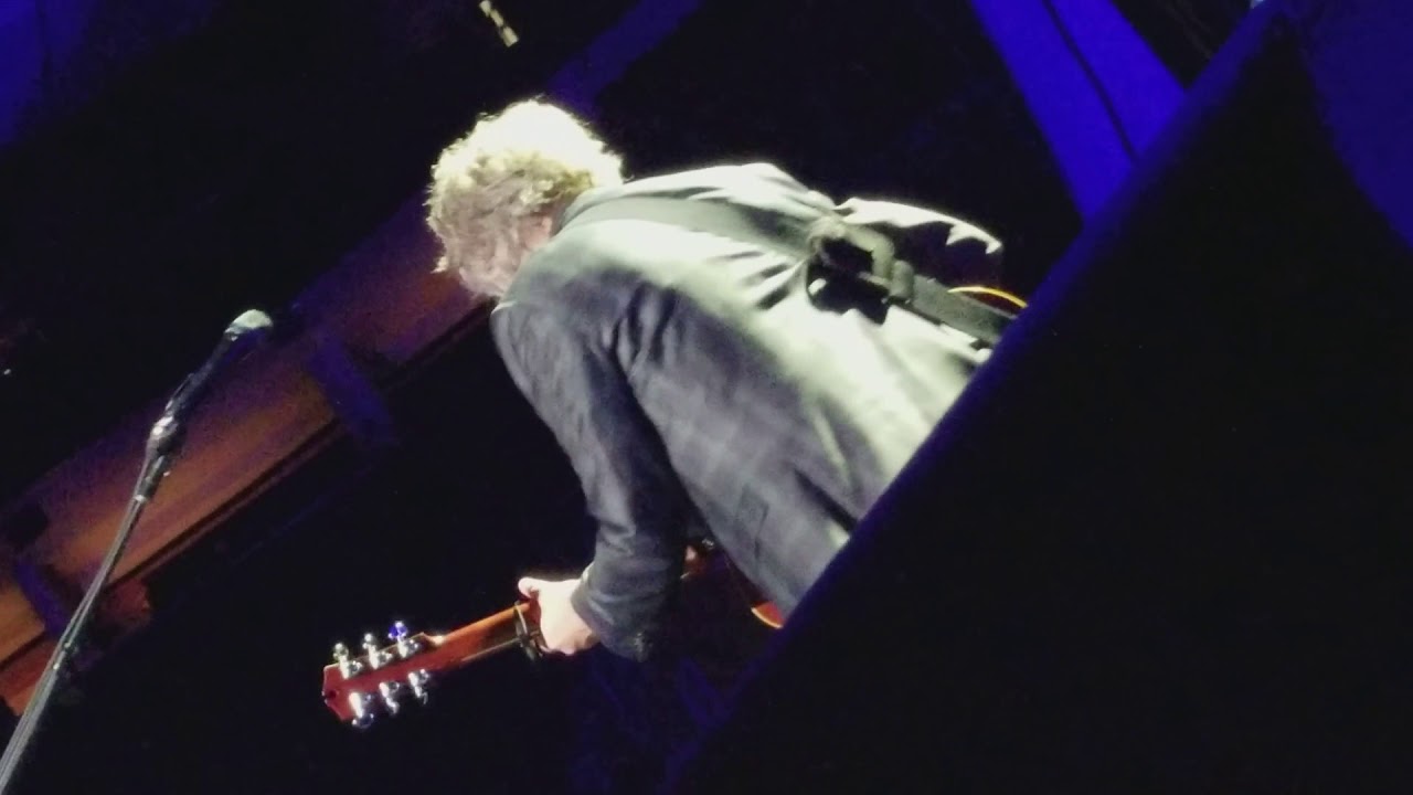 Fleetwood Mac - Don't Dream Its Over Cleveland 10-26-18