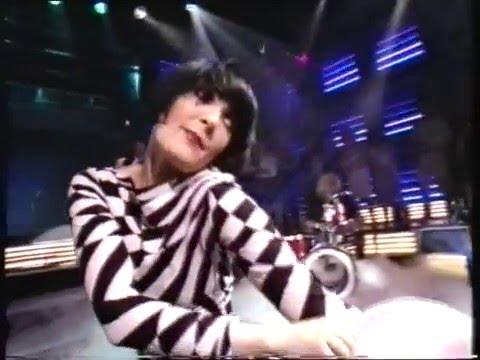 Siouxsie & The Banshees Peek A Boo Top Of The Pops 28/07/88